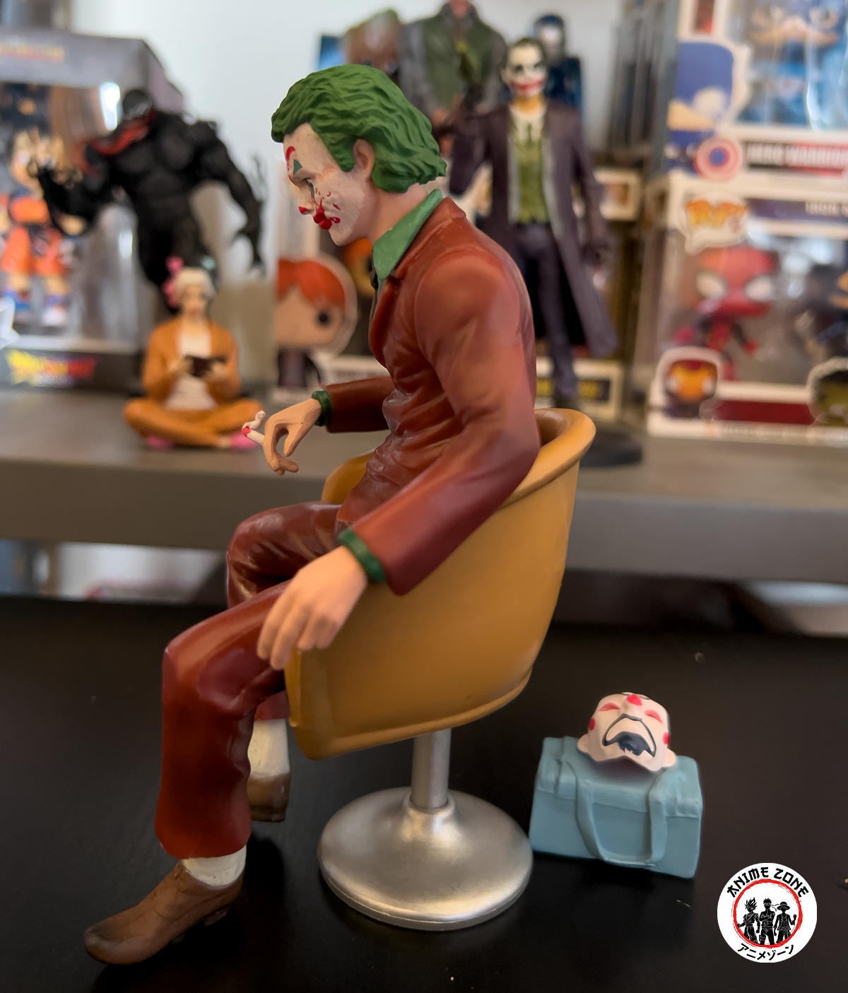Joker (2019) Arthur Fleck Sitting 16cm - Image 4