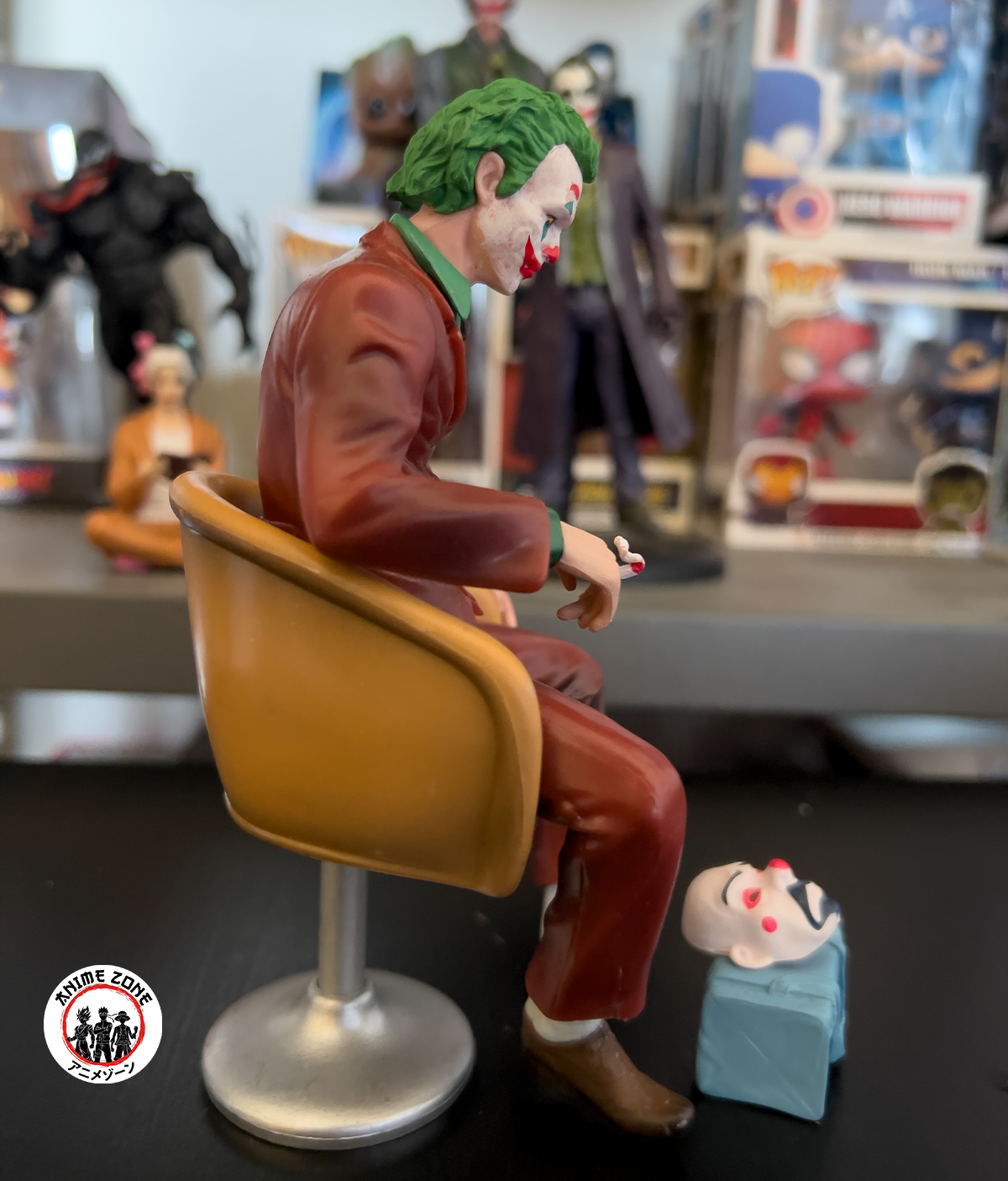 Joker (2019) Arthur Fleck Sitting 16cm - Image 6